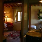 Lantgård Borgo Livernano *