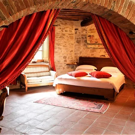 Farm stay Borgo Livernano
