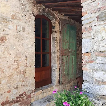 Farm stay Borgo Livernano