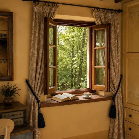 Borgo Livernano Фермерский дом